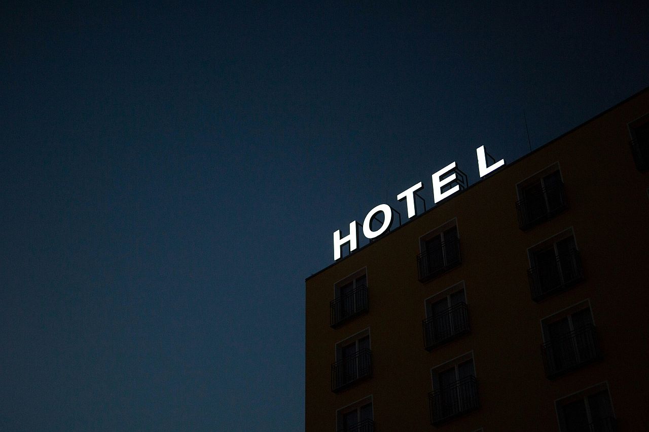 Online-Reputationsmanagement für Hotels - Titelbild