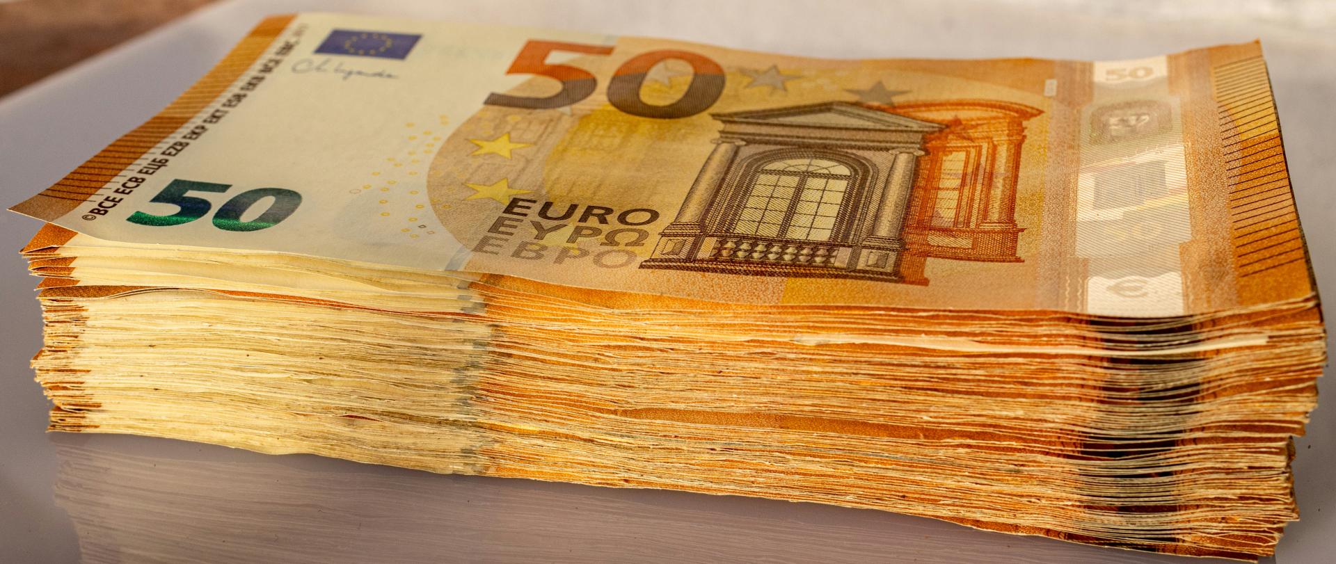 Verdiene täglich 50 Euro: Schritt für Schritt