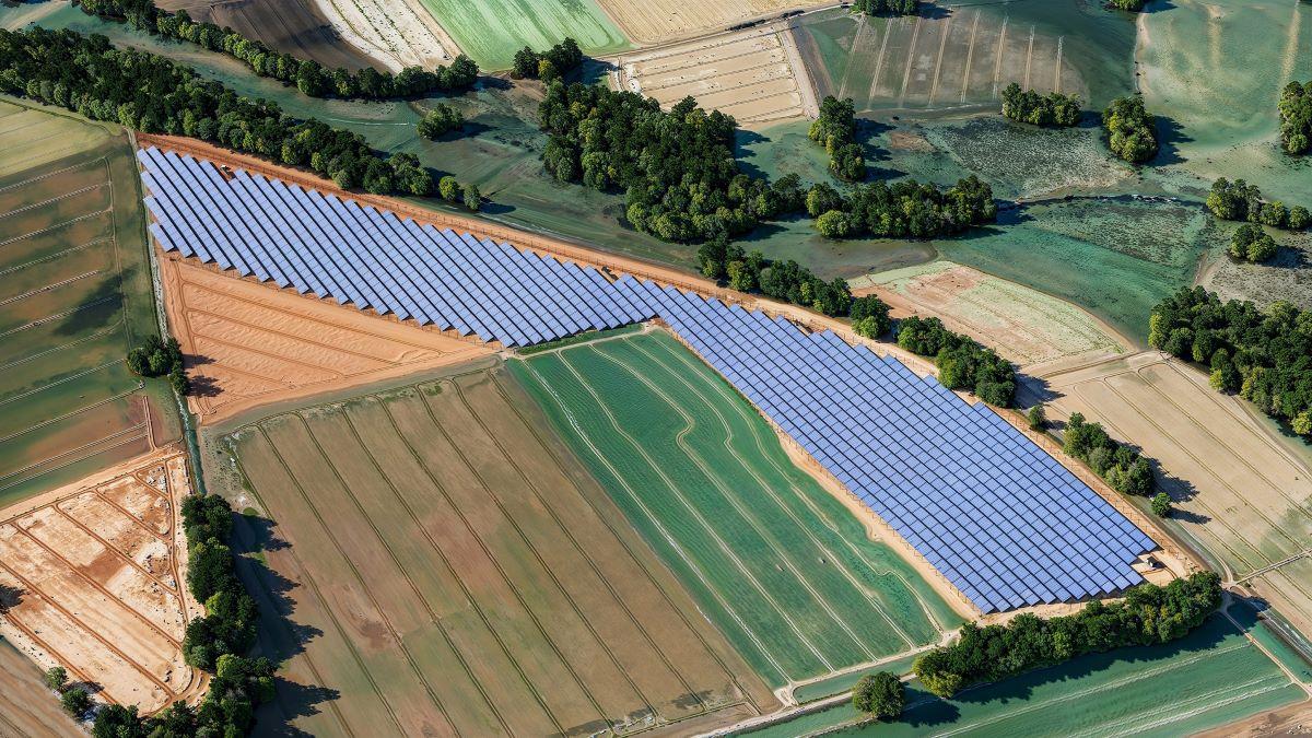 Green FOX Energy verkauft Solarpark Beckum an Energieversorgung Beckum - Titelbild