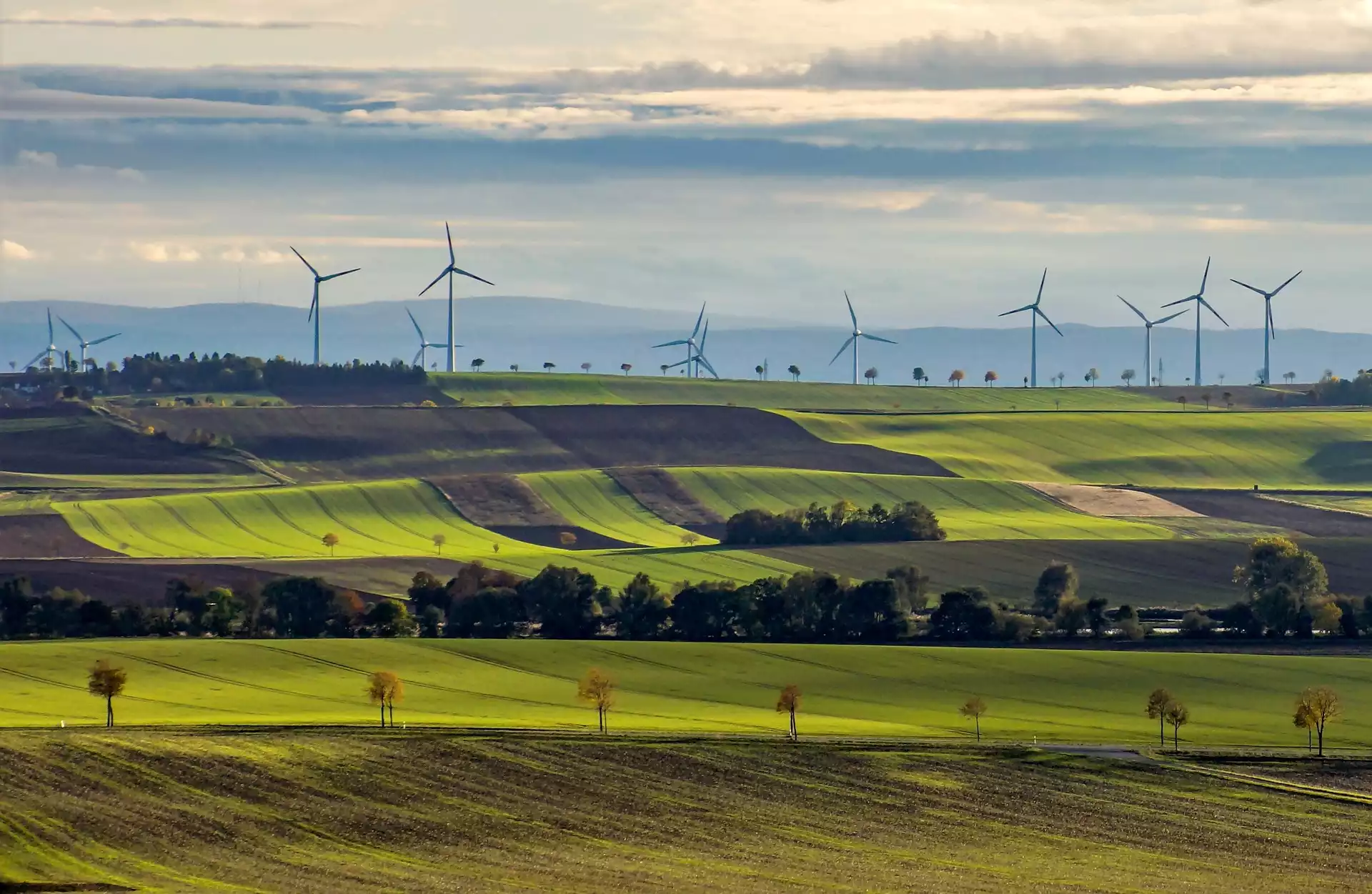 Verringerung der Abhängigkeit von umweltschädlichen Energiequellen, wie Kohle, Öl und Gas