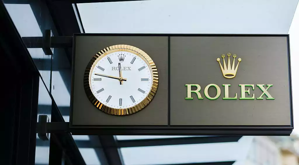 Die bekannteste Luxusuhrenmarke Rolex ist mit einem Anteil von fast 30 Prozent unangefochtener Marktführer in diesem Segment. 