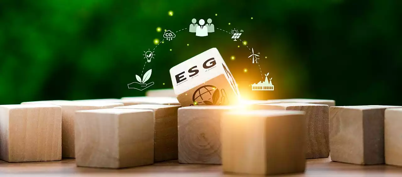 ESG und Impact Investing sind beides Ansätze, die Nachhaltigkeitsaspekte in Investitionsentscheidungen berücksichtigen. Es gibt jedoch wesentliche Unterschiede.